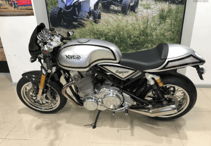 2015 Norton Commando 961 Cafe Racer