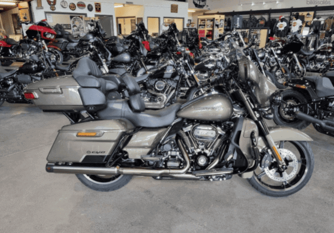 2021 Harley-Davidson CVO Limited 117 (FLHTKSE)