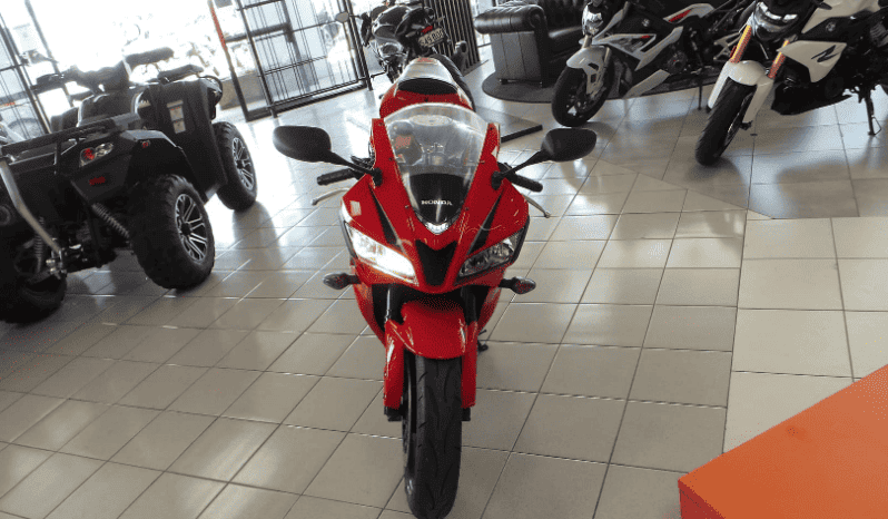 
								2009 Honda CBR600RR full									