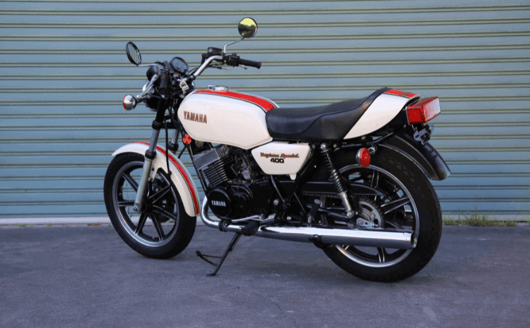 
								1979 Yamaha RD400 full									