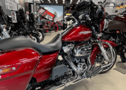 2017 Harley-Davidson Street Glide Special 107 (FLHXS)