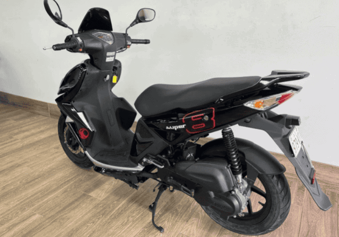 
								2015 Kymco Super 8 50 full									