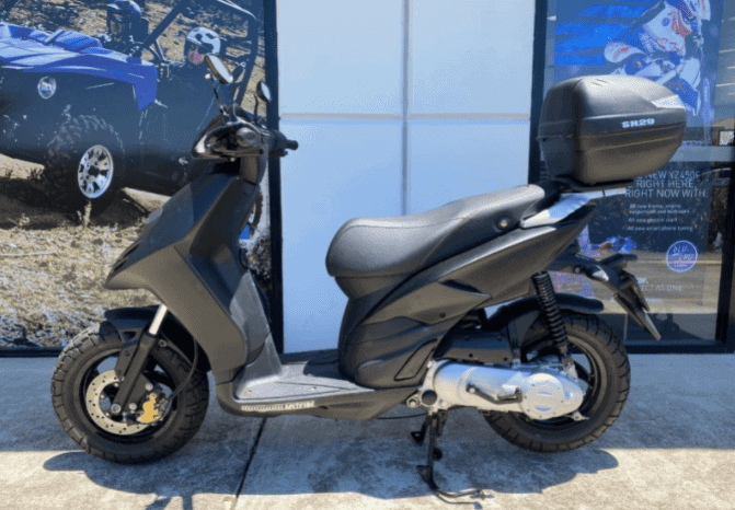 
								2019 Piaggio Typhoon 50 full									