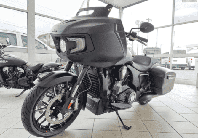 
								2021 Indian Challenger Dark Horse full									