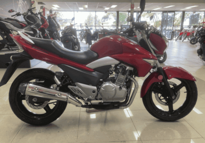 
								2012 Suzuki Inazuma 250 (GW250) full									