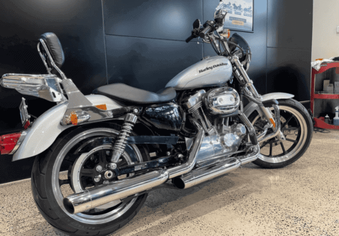 
								2015 Harley-Davidson SuperLow 883 (XL883L) full									