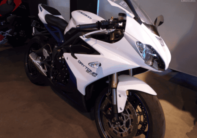 
								2013 Triumph Daytona 675 ABS full									