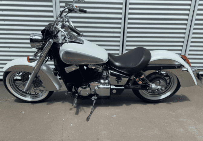 
								2013 Honda VT400 full									