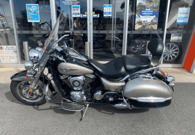 
								2010 Kawasaki Vulcan 1700 Classic full									