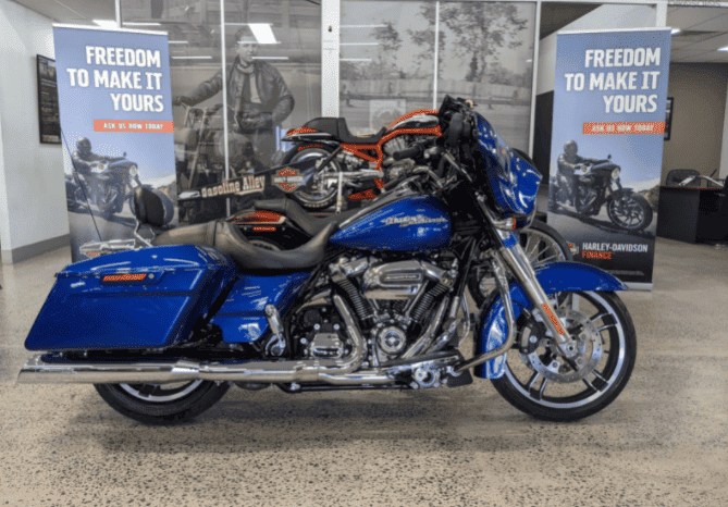 2016 Harley-Davidson Street Glide Special 107 (FLHXS)