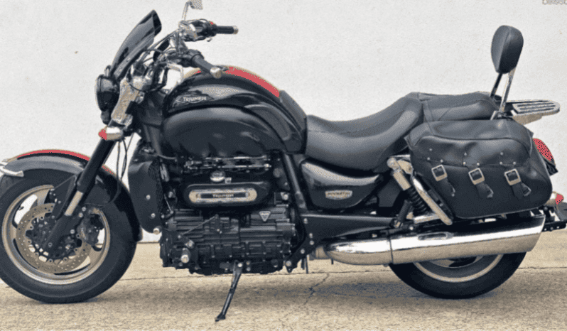 
								2015 Triumph Rocket III Touring full									