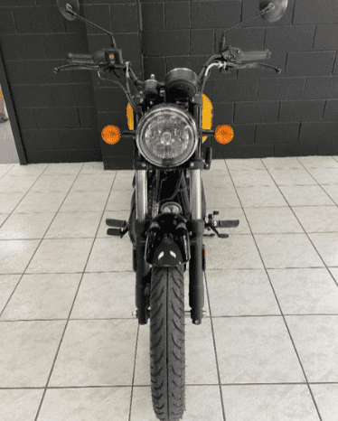 
								2021 Royal Enfield Meteor 350 Fireball full									