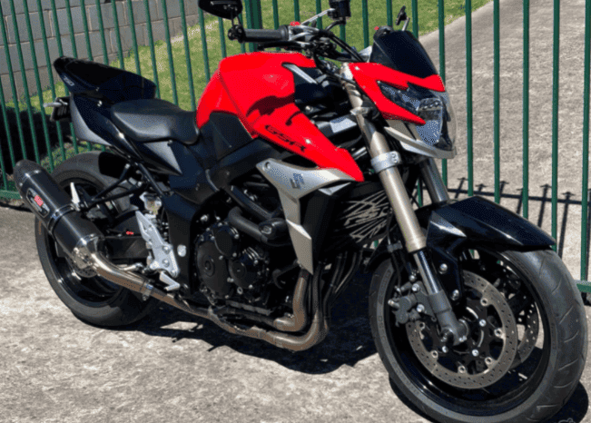 
								2011 Suzuki GSR750 full									