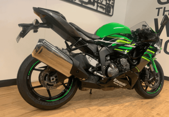 
								2019 Kawasaki Ninja ZX-6R ABS (636) KRT Edition full									