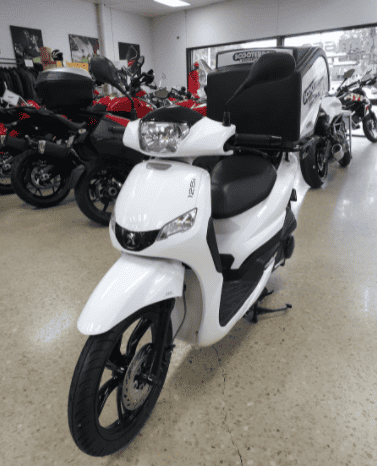 
								2020 Peugeot Tweet 125 Pro full									