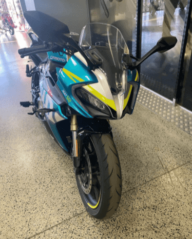 
								2021 CFMoto 300SR ABS full									