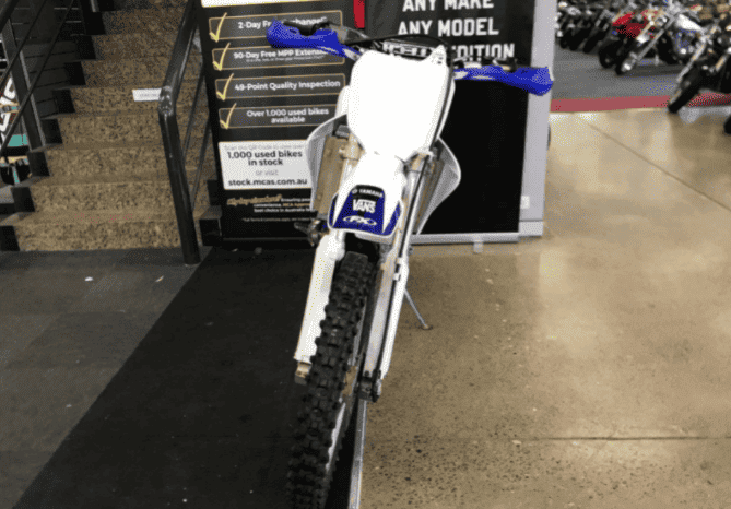 
								1999 Yamaha WR400F full									