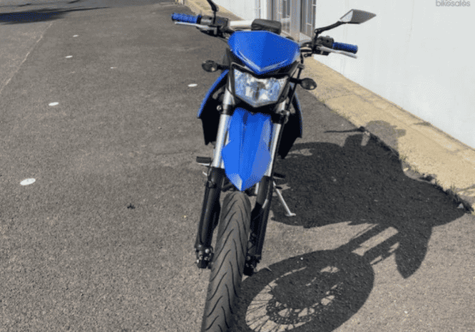 
								2011 Kawasaki KLX250SF Supermoto full									