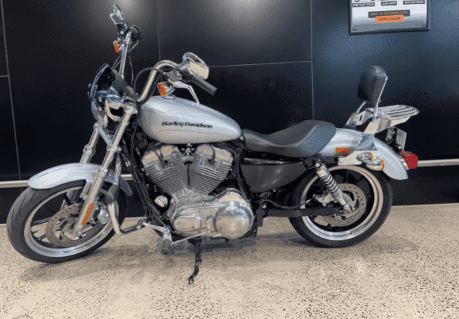 
								2015 Harley-Davidson SuperLow 883 (XL883L) full									