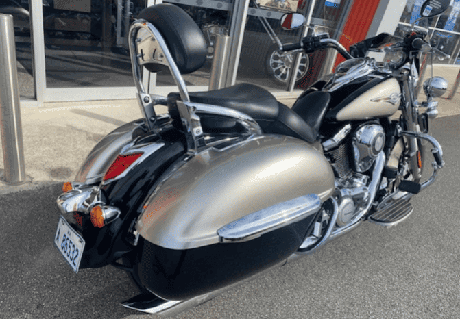 
								2010 Kawasaki Vulcan 1700 Classic full									