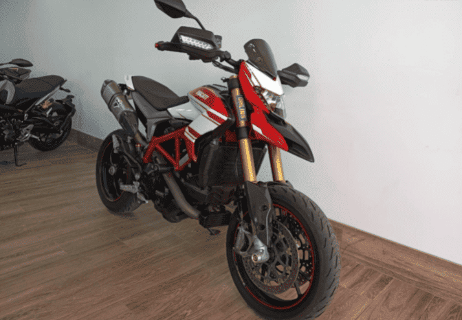 
								2017 Ducati Hypermotard 939 SP full									