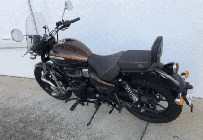 
								2021 Royal Enfield Meteor 350 Supernova full									