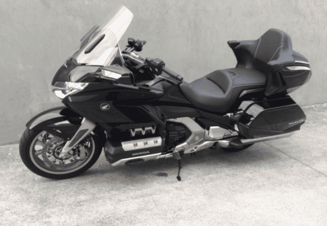 
								2018 Honda GoldWing Tour Premium full									