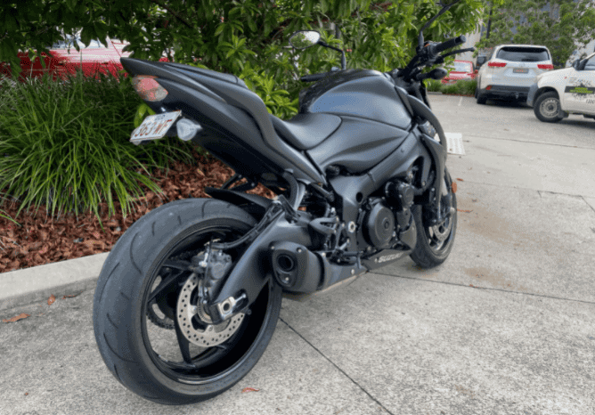 
								2019 Suzuki GSX-S1000 full									