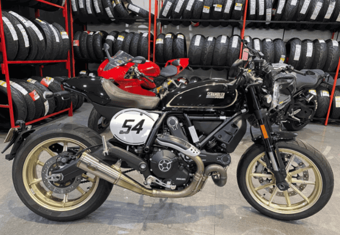 
								2018 Ducati Scrambler CAFE RACER full									