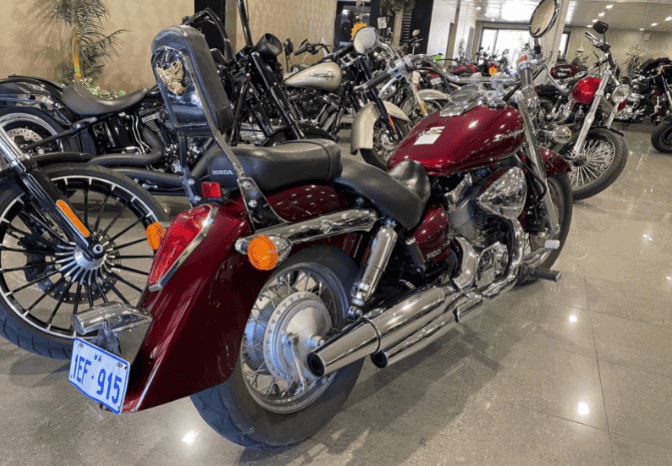 
								2009 Honda VT750C Shadow Classic full									