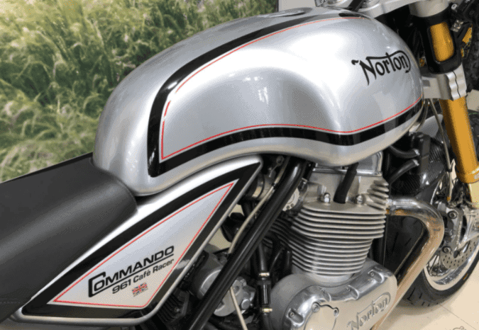 
								2015 Norton Commando 961 Cafe Racer full									