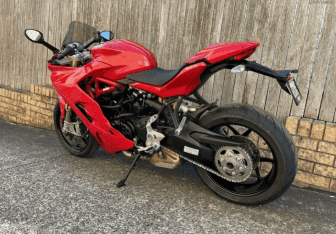 
								2018 Ducati SuperSport S full									