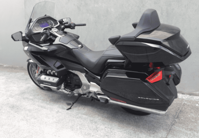 
								2018 Honda GoldWing Tour Premium full									