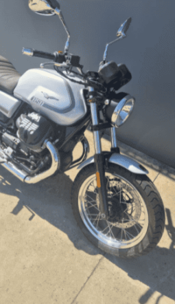 2021 Moto Guzzi V7 Special