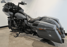 2017 Harley-Davidson CVO Road Glide 117 (FLTRXSE)