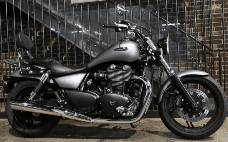 
								2013 Triumph Thunderbird Storm ABS full									