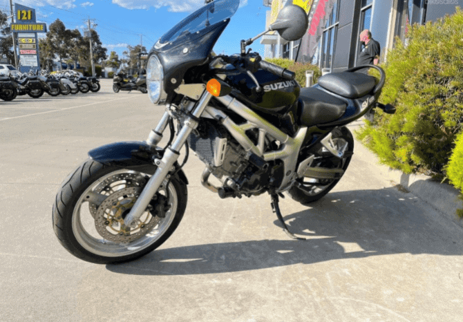 
								2002 Suzuki SV650 full									