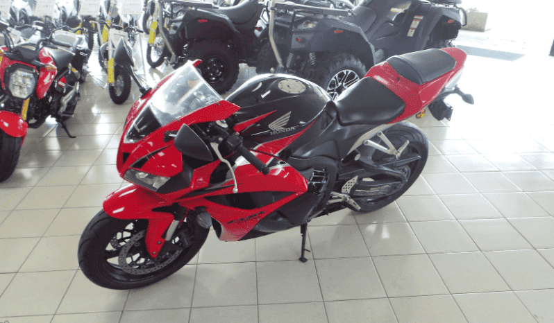 
								2009 Honda CBR600RR full									