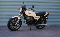 
										1979 Yamaha RD400 full									