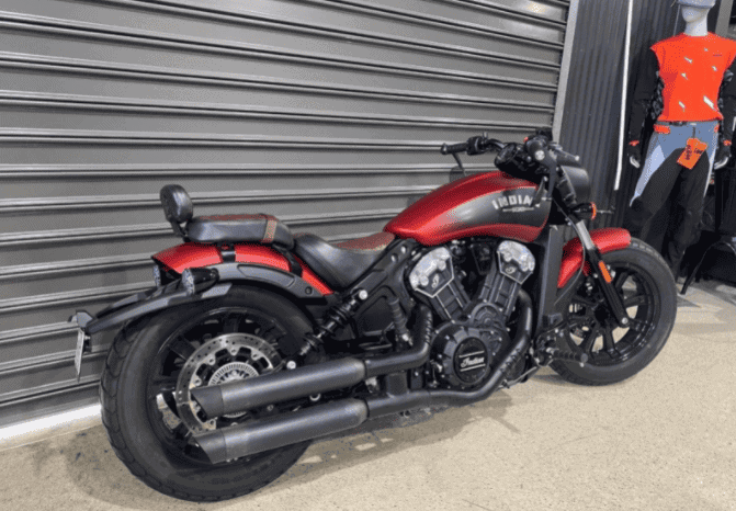 
								2019 Indian Scout Bobber full									