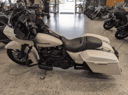 2018 Harley-Davidson Road Glide Special 107 (FLTRXS)