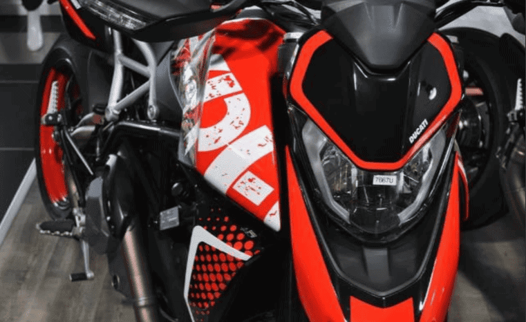 
								2021 Ducati Hypermotard 950 RVE full									