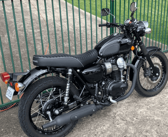 
								2015 Kawasaki W800 SE full									