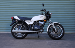 
										1979 Yamaha RD400 full									