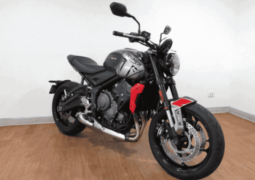 
										2021 Triumph Trident 660 full									